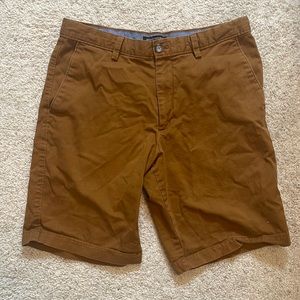 Banana republic men’s brown khaki shorts